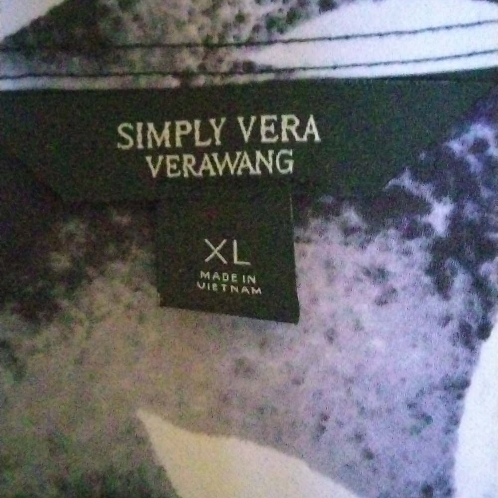 Simply Vera Vera Wang Black and White Floral Blouse - Picture 4 of 4